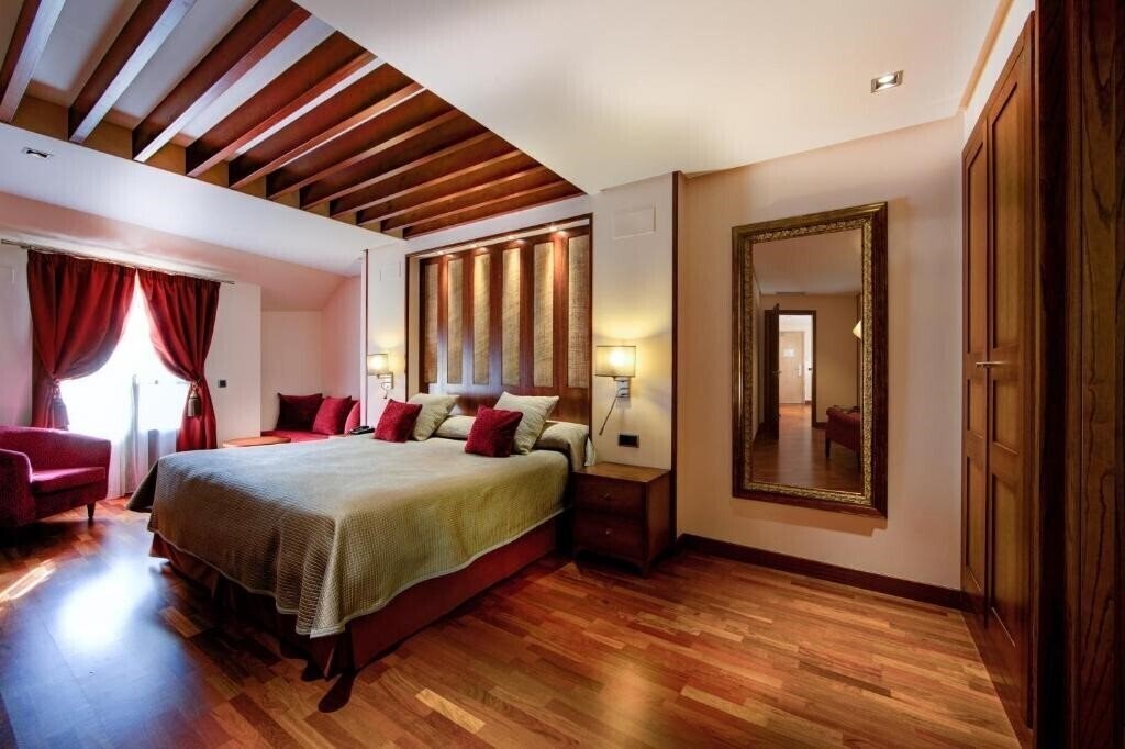 Imaginea Casa Consistorial 4*