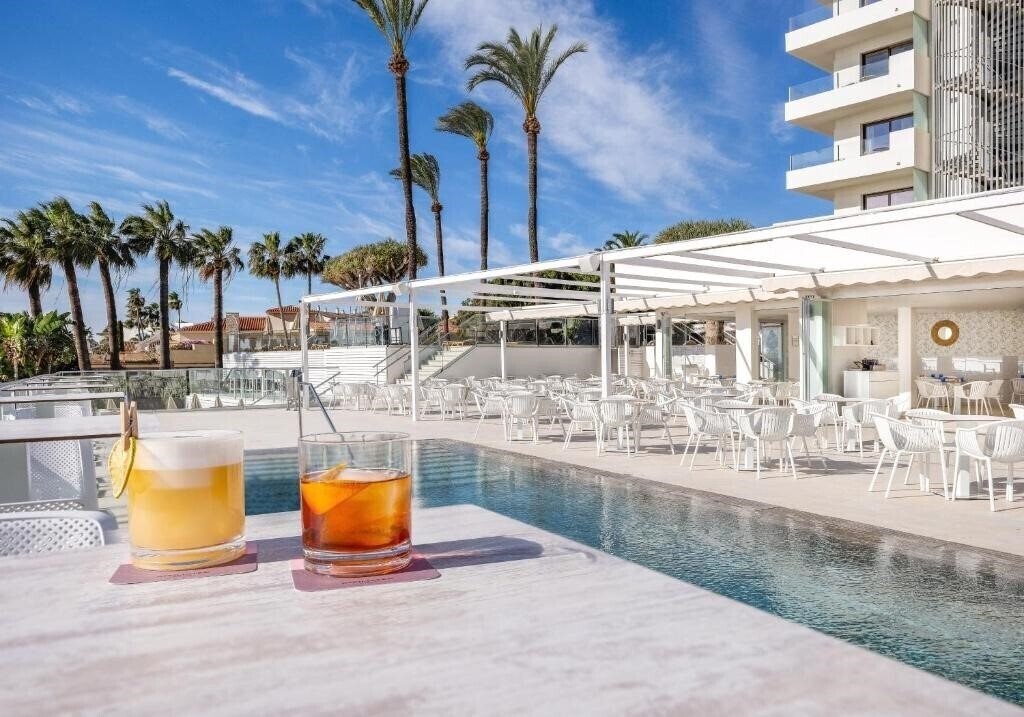 Imaginea Ocean House Costa Del Sol 4*