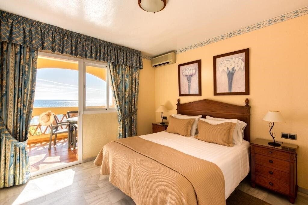 Fotografii Macdonald Dona Lola Resort 3*