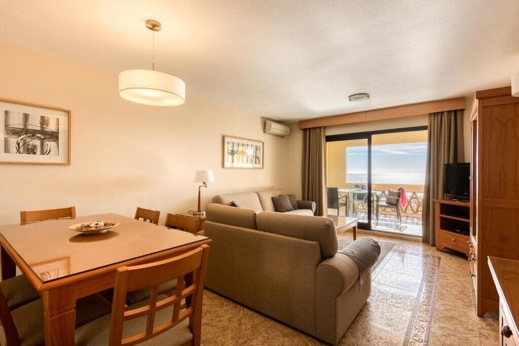 Imaginea Macdonald Dona Lola Resort 3*