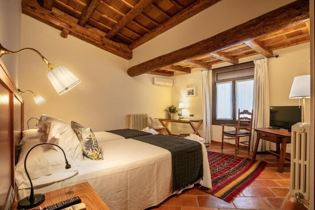 Fotografii Hotel Hostal sport 4*