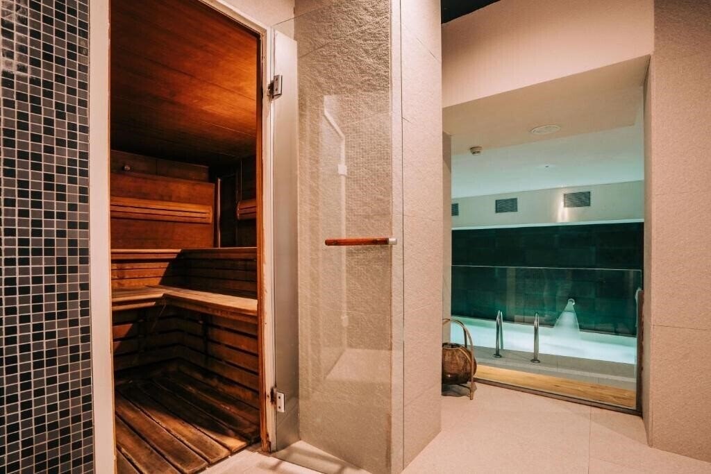 Fotografii Hotel Gran Claustre 4*