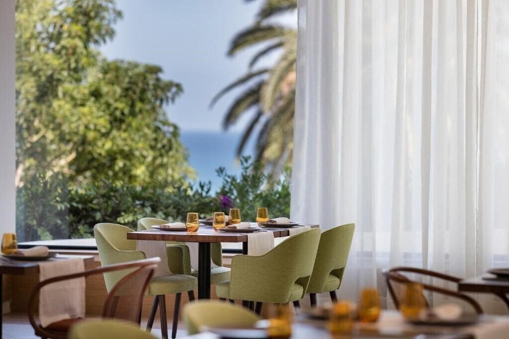 Imaginea H10 Imperial Tarraco 4*