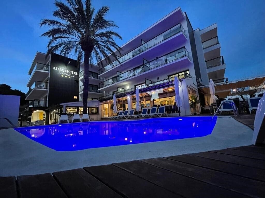 Hotel Adia Hotel Cunit Playa 3*