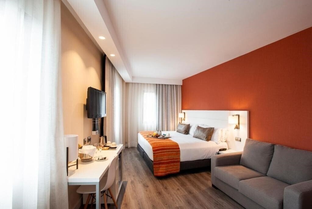 Fotografii Catalonia Conde De Floridablanca 4*