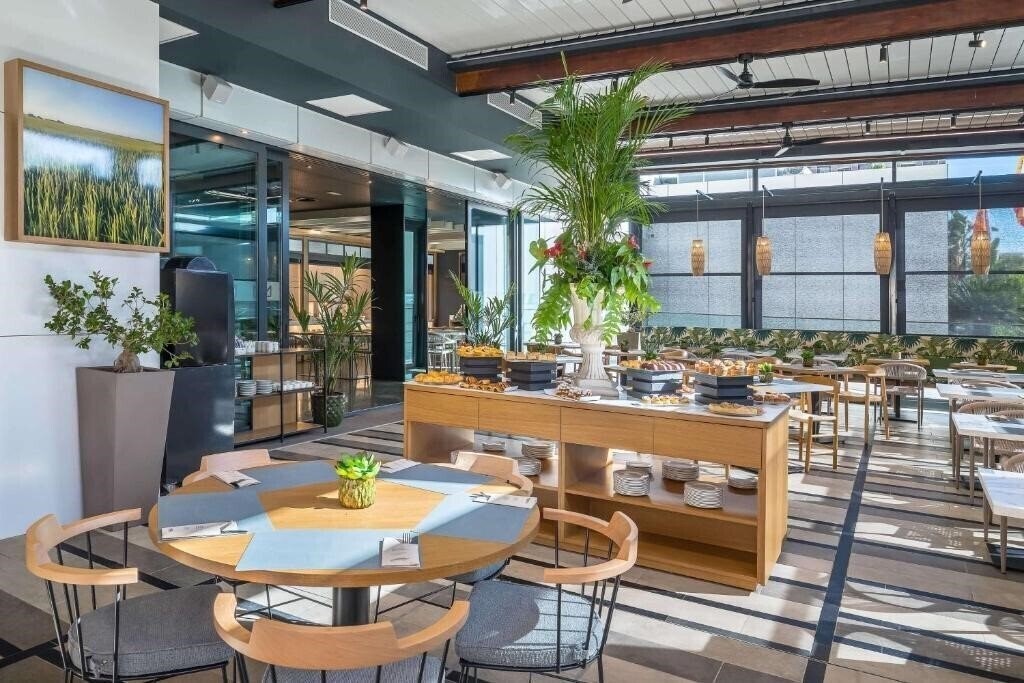 Fotografii Silken 7 Coronas 4*