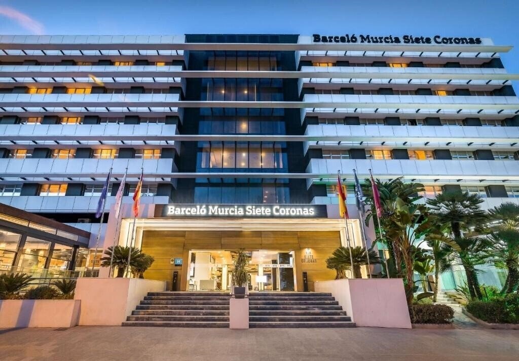 Imaginea Silken 7 Coronas 4*