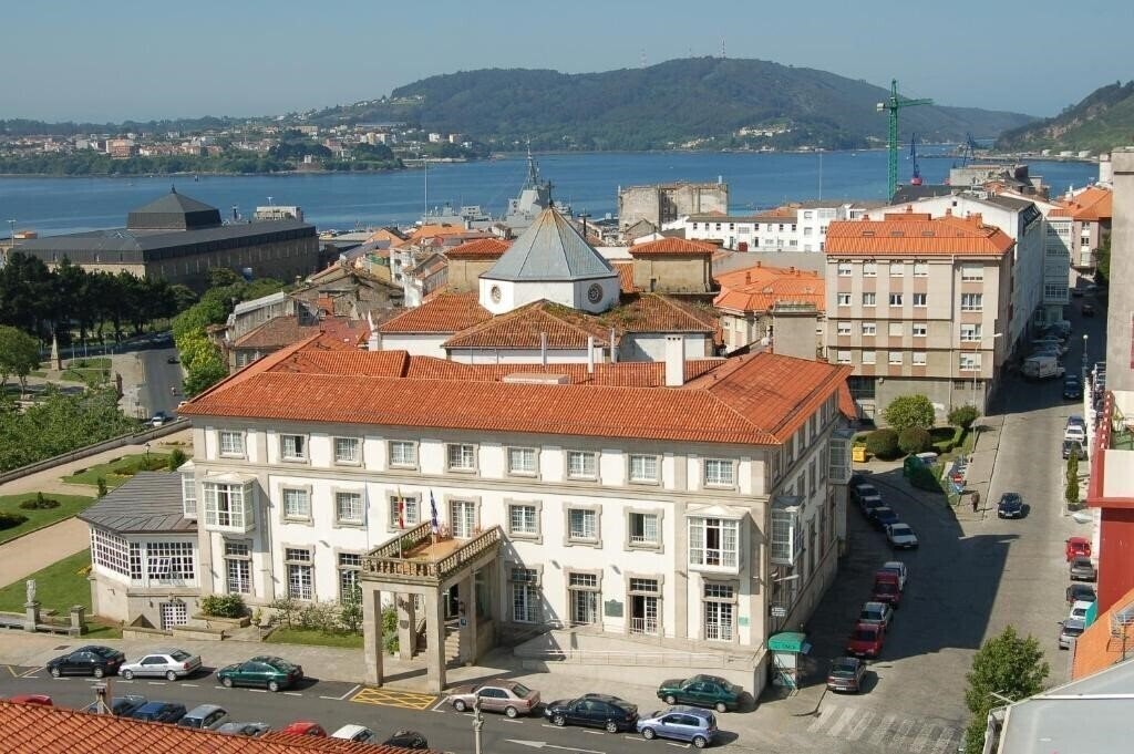 Hotel Parador De Ferrol 3*