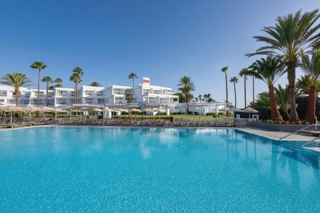 Imaginea Riu Paraiso Lanzarote Resort 4*