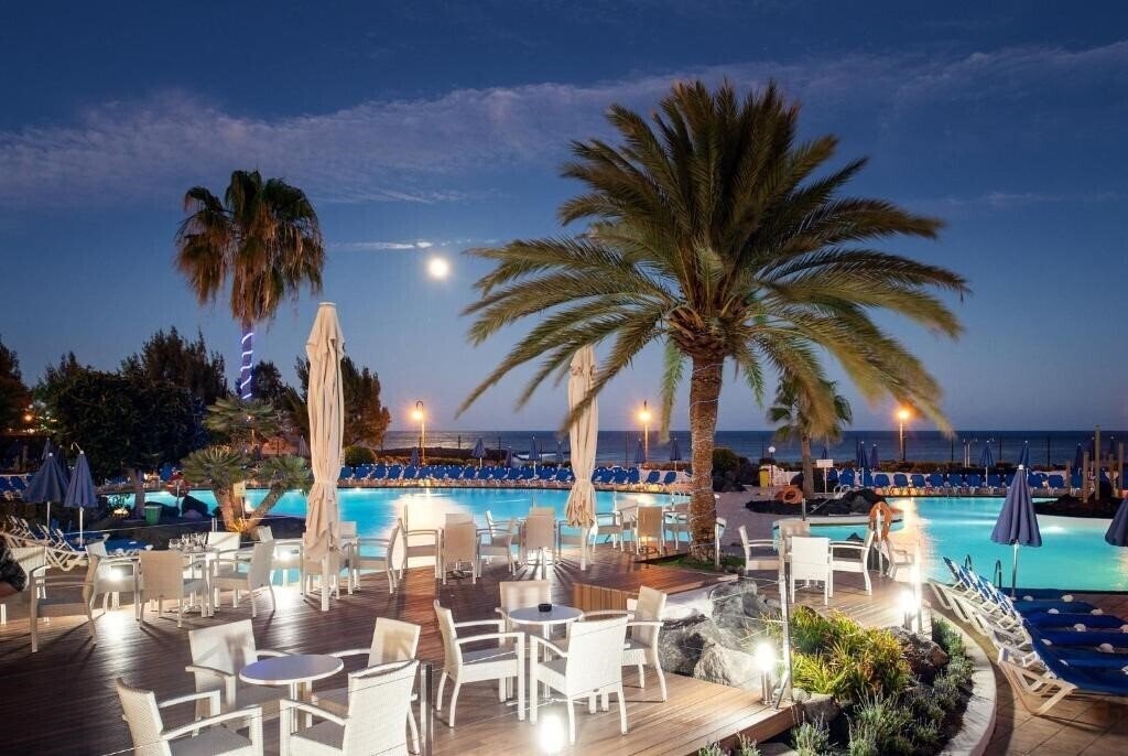 Imaginea Alexandre Grand Teguise Playa 4*