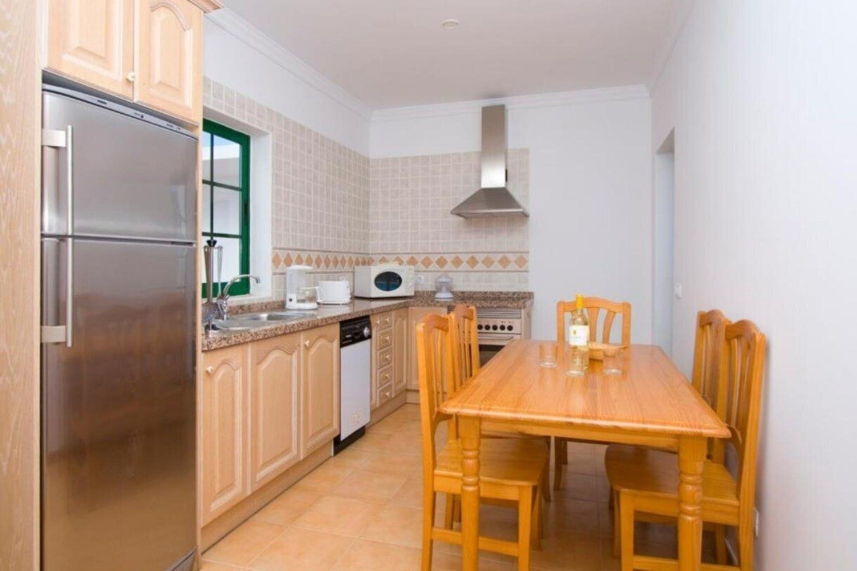 Imaginea Ereza Brisa Marina Apts апартаменты