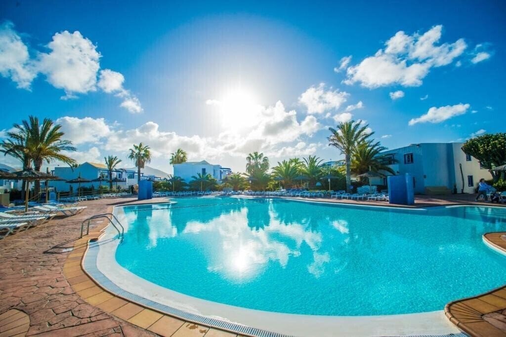 Отель Hl Paradise Island 4*