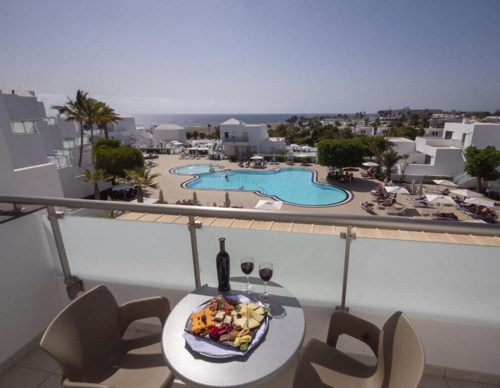 Imaginea Lanzarote Village 4*