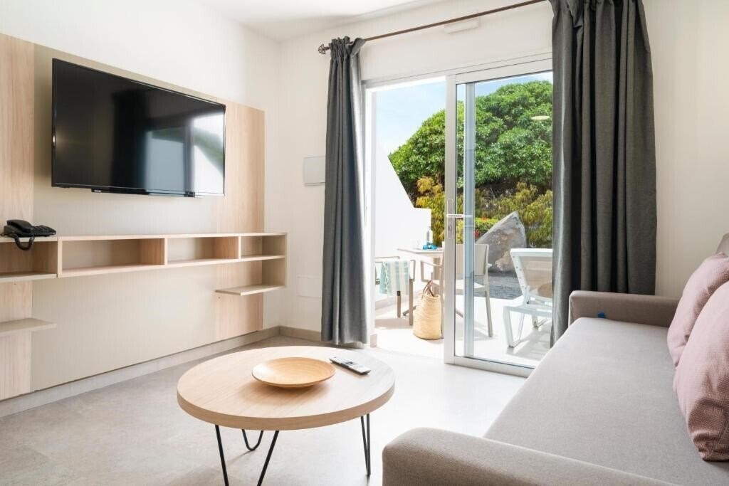 Hotel Santa Rosa (Costa Teguise) 3*