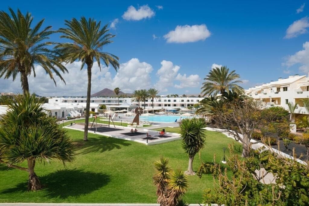 Imaginea Santa Rosa (Costa Teguise) 3*