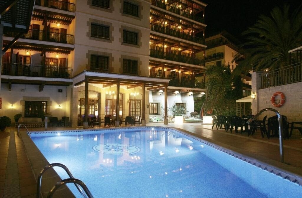 Hotel La Carolina 3*