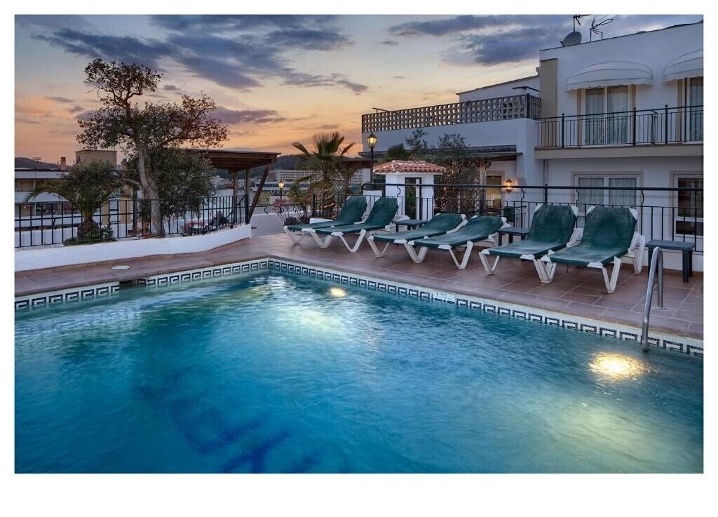 Hotel Ninays 2*