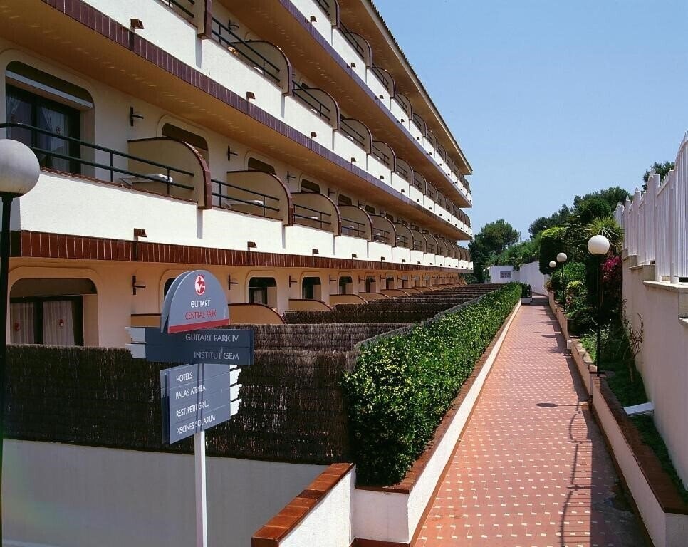 Hotel Apartamentos Guitart Lloret De Mar (ex. Guitart Park IV Apartotel) 3*