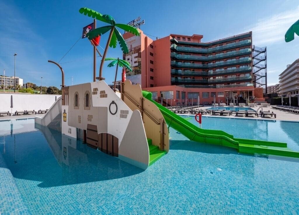 Hotel Fenals Garden 4*