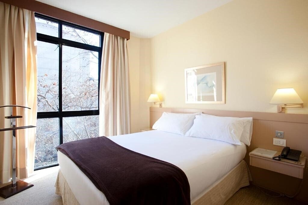 Отель Espahotel Plaza Basílica 3*