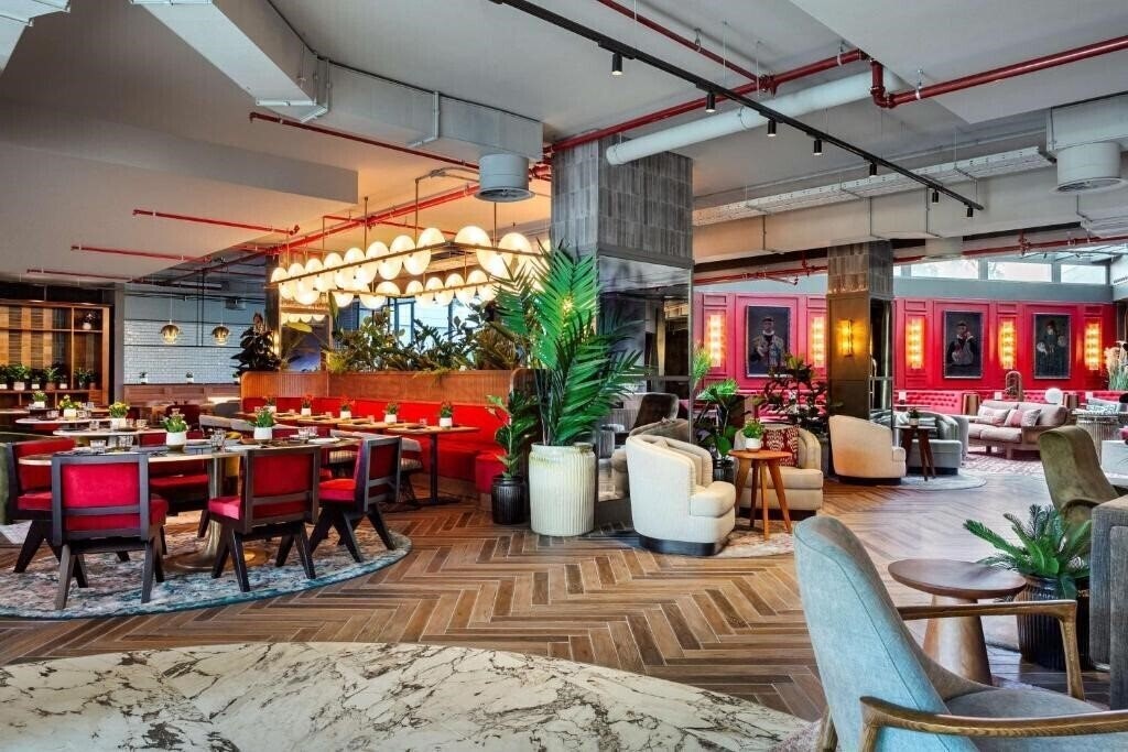 Imaginea Husa Paseo Del Arte 4*