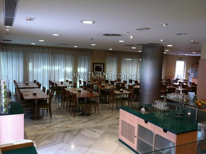 Imaginea NH Barajas 3*