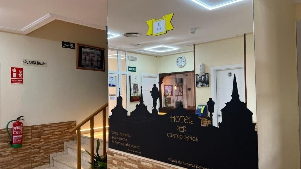 Изображение Cuatro Canos 2*