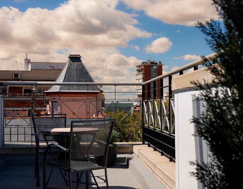 Imaginea Aparto-Hotel Rosales 3*