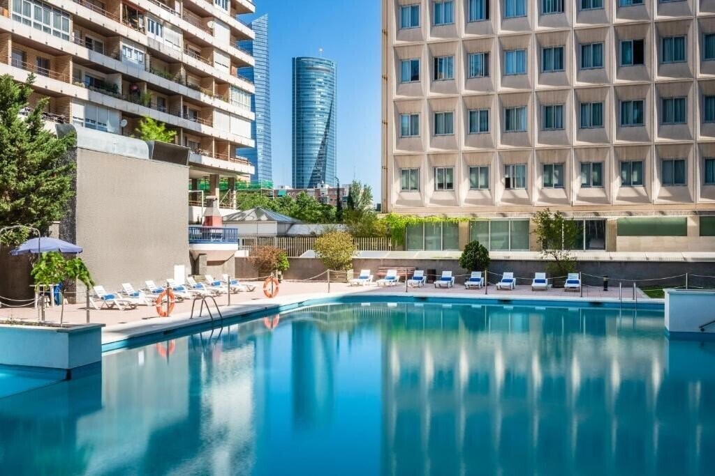 Hotel Tryp Madrid Chamartin Hotel 3*