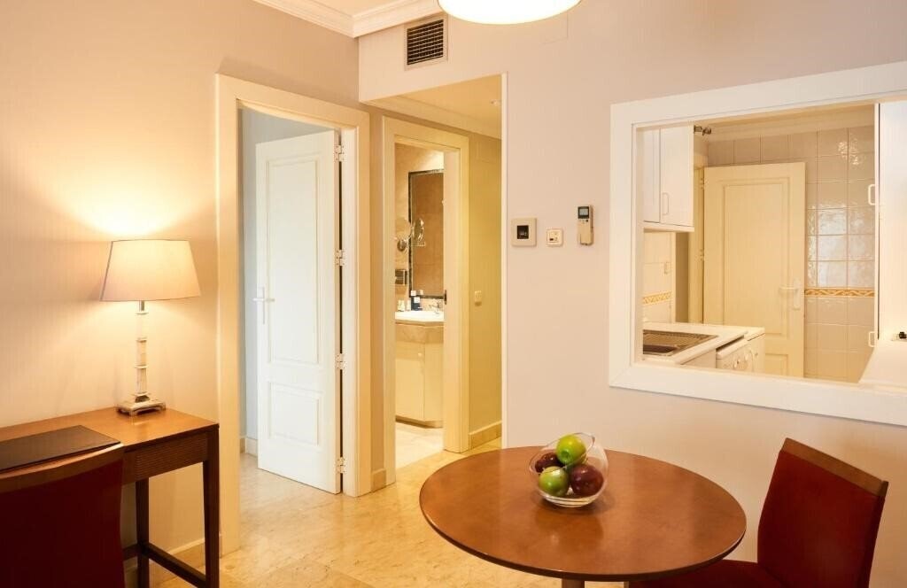 Фотография Partner Barrio De Salamanca Suites 4*