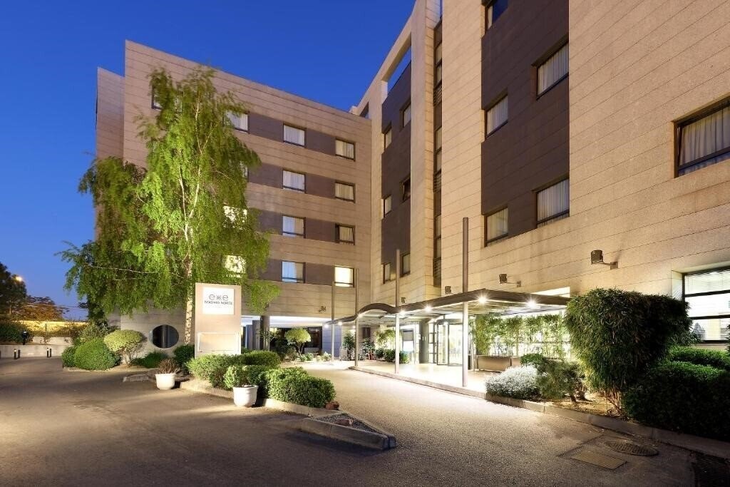 Imaginea Novotel Madrid Sanchinarro 4*