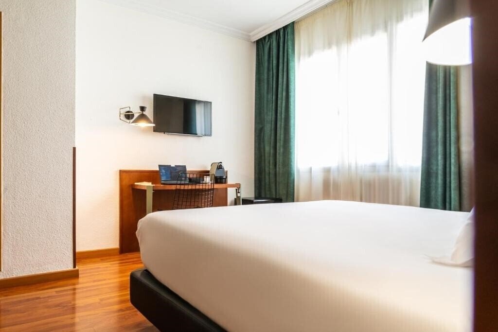 Imaginea Cason Del Tormes 3*