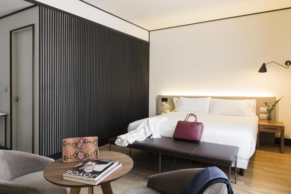 Hotel Petit palace embassy hotel 3*