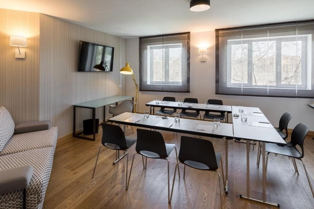 Imaginea Atocha Rafael 4*