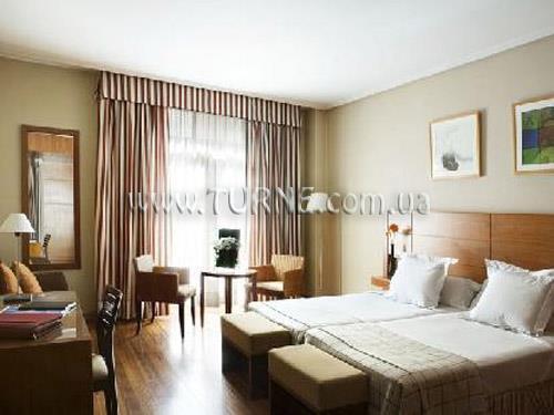 Фото H10 Villa de la Reina вилла