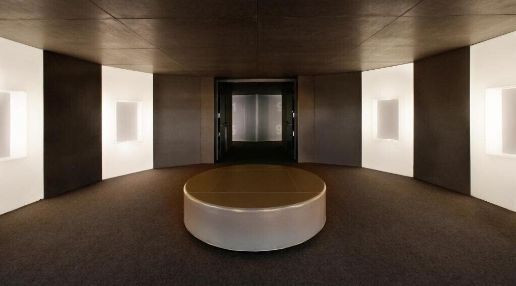 Imaginea Silken Puerta America 5*