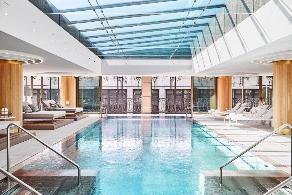 Fotografie Four Seasons Hotel Madrid 5*