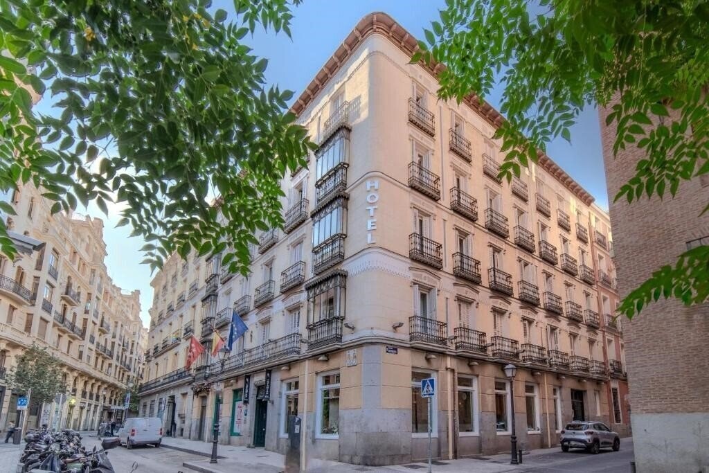 Отель Lusso Infantas 4*