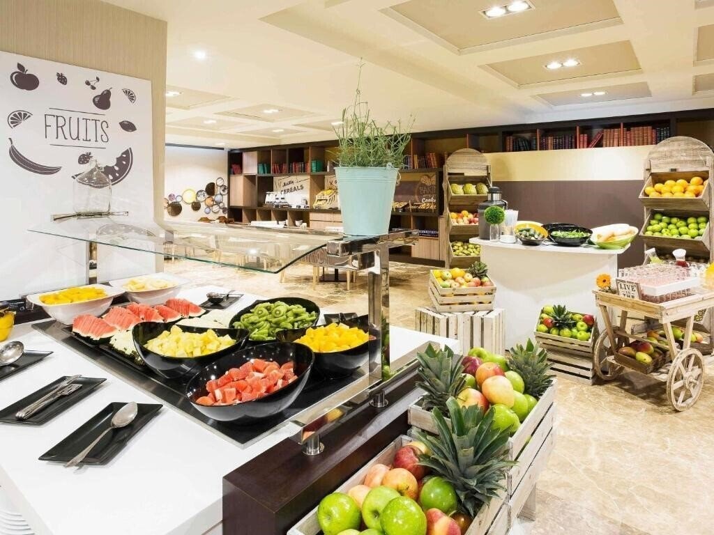 Fotografii Novotel Madrid Center 4*