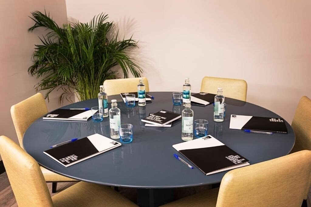 Imaginea One Shot Luchana 22 4*