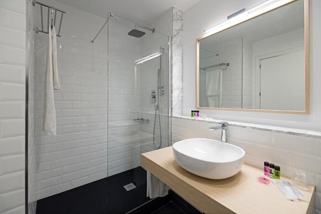 Imaginea B&B Apartamentos Madrid Centro Fuencarral 46 3*