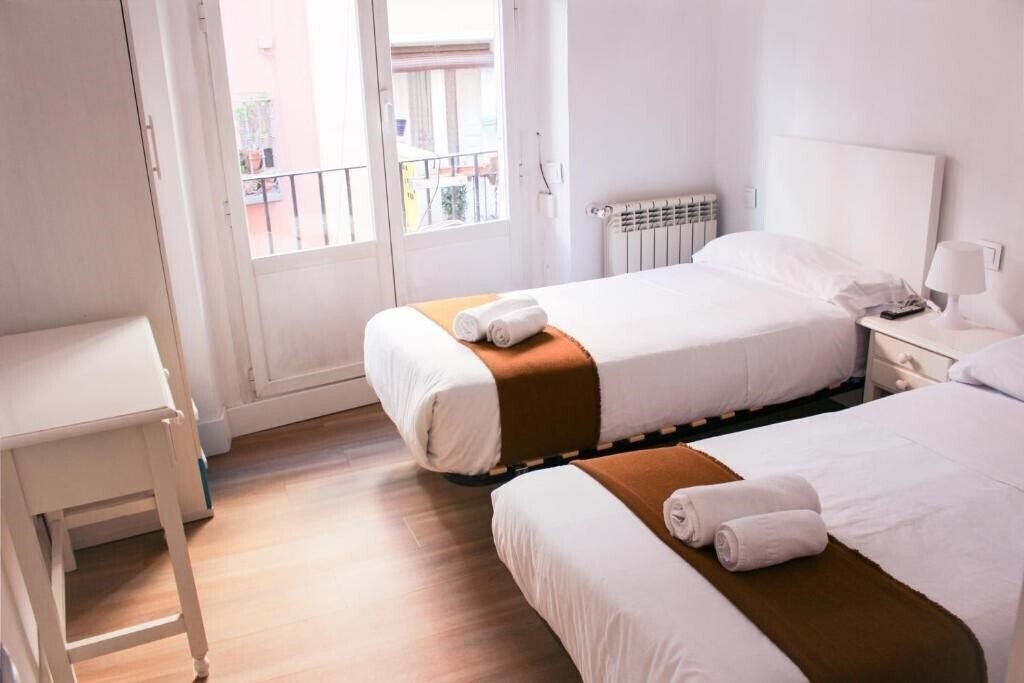 Fotografii Pensión Estrella 2*