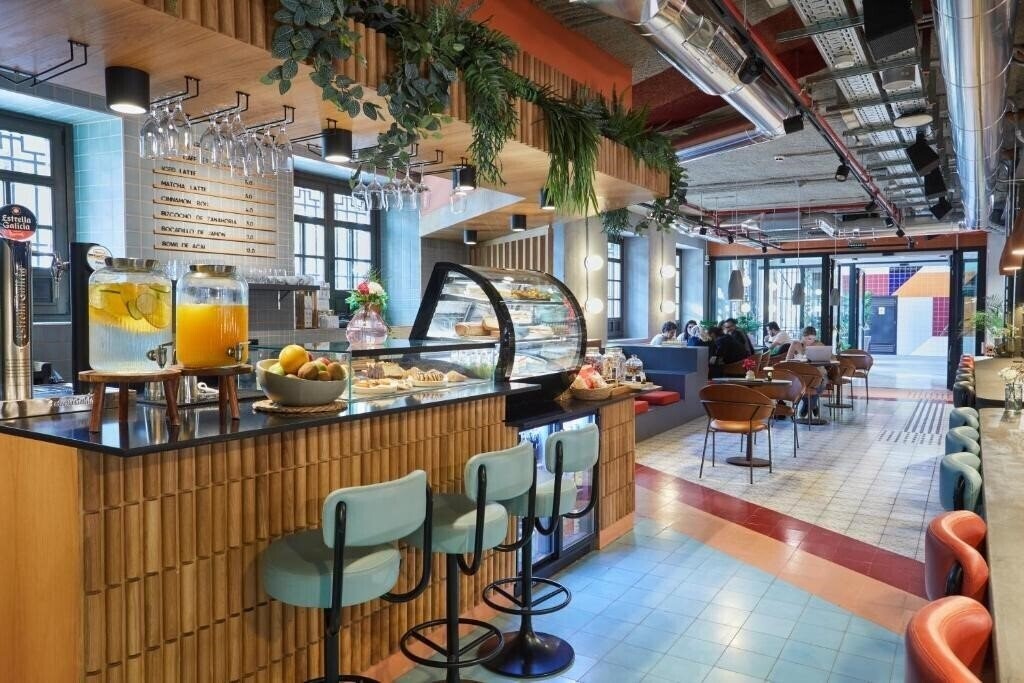 Imaginea The Social Hub Madrid (ex. The Student Hotel, La Imprenta) 4*