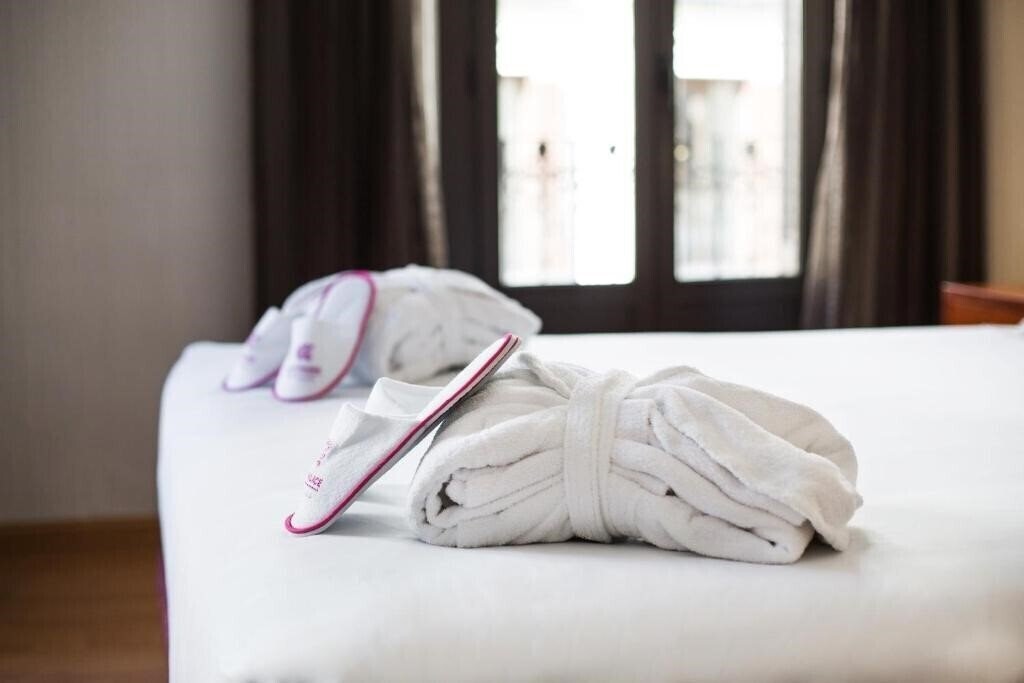 Fotografii Petit Palace Londres 3*