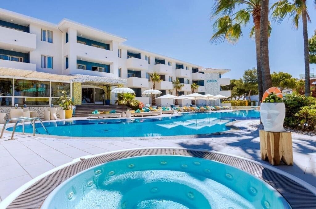 Отель Sotavento Apartments 3*