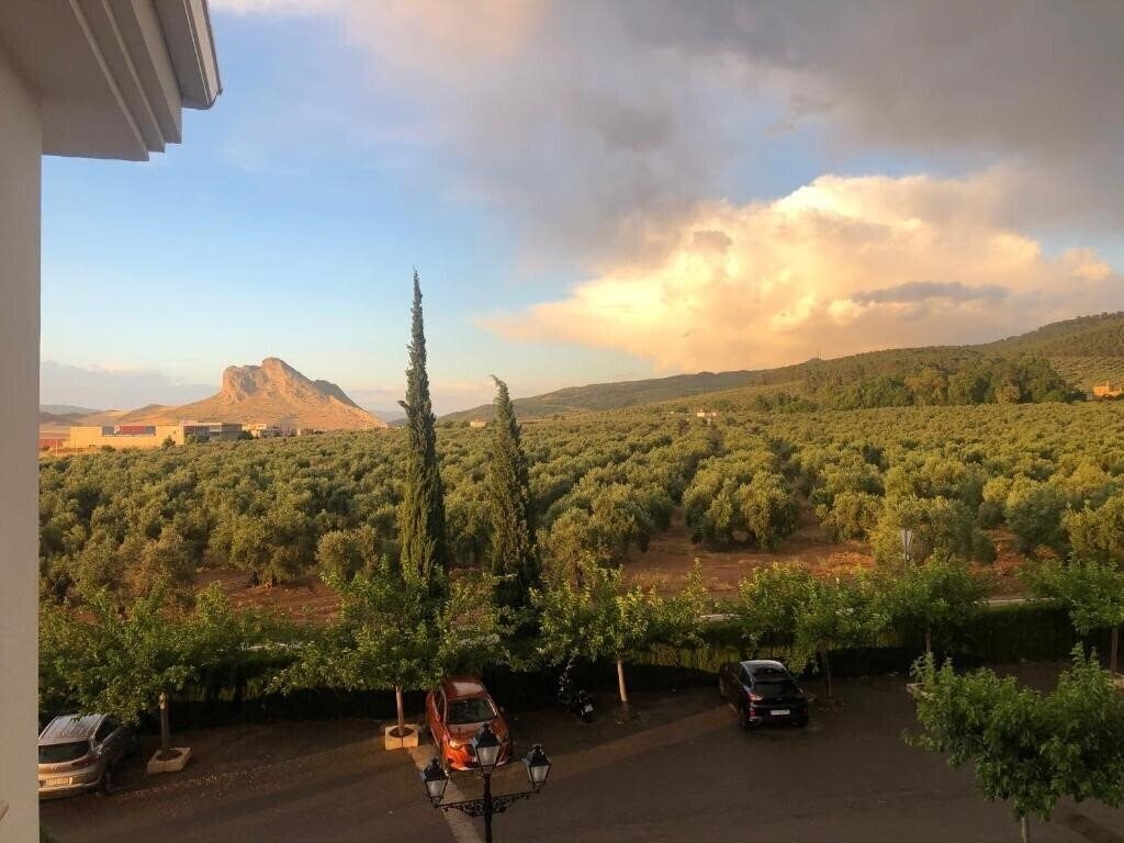 Fotografie Los Dolmenes 3*