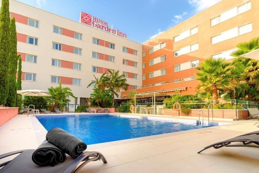 Отель Hilton Garden Inn Malaga 4*