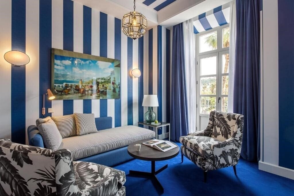 Фото Room Mate Valeria 4*