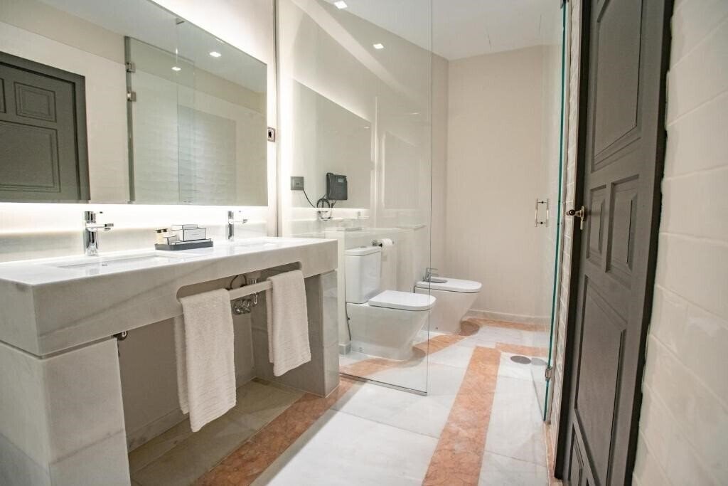 Изображение Soho Boutique Castillo De Santa Catalina 4*