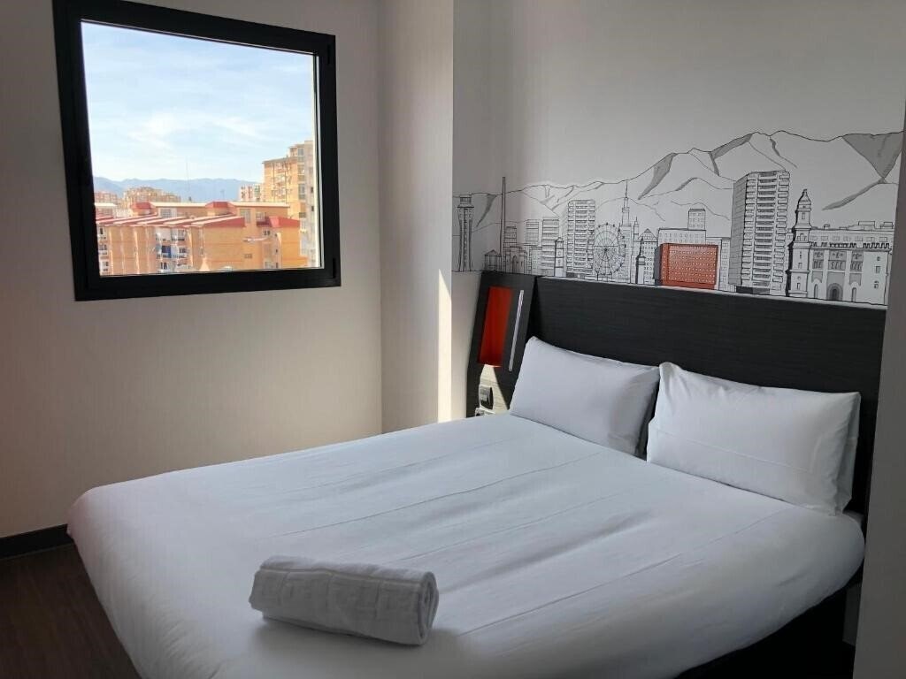 Hotel Easyhotel Malaga City Centre 1*